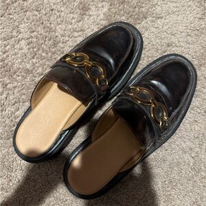 Women’s loafers/mules!